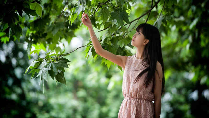 99年女子疑过度劳累宿舍猝死 公司：逝者是临时工
