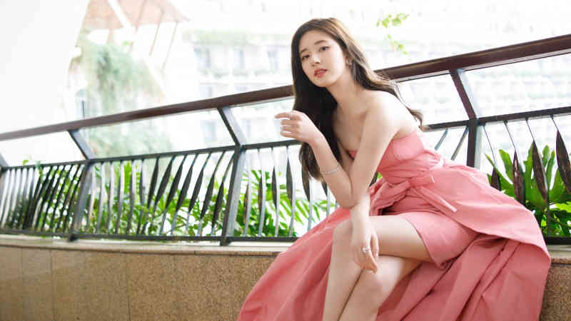 白血病女孩坚持卖草莓13年 草莓成为她战胜病魔的希望
